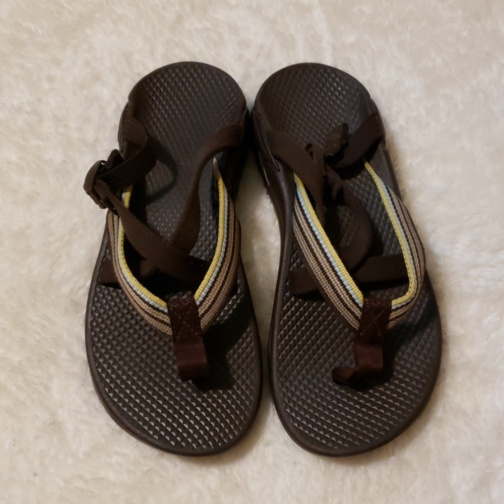 Chaco flip flops